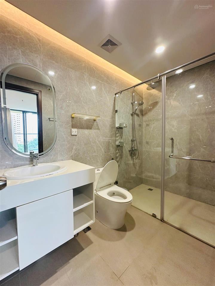 Hạ giá, bán căn góc, 2 pn, 2 wc, view sông, nội thất cao cấp, giá chỉ 4,6 tỷ,  0906 549 *** sơn