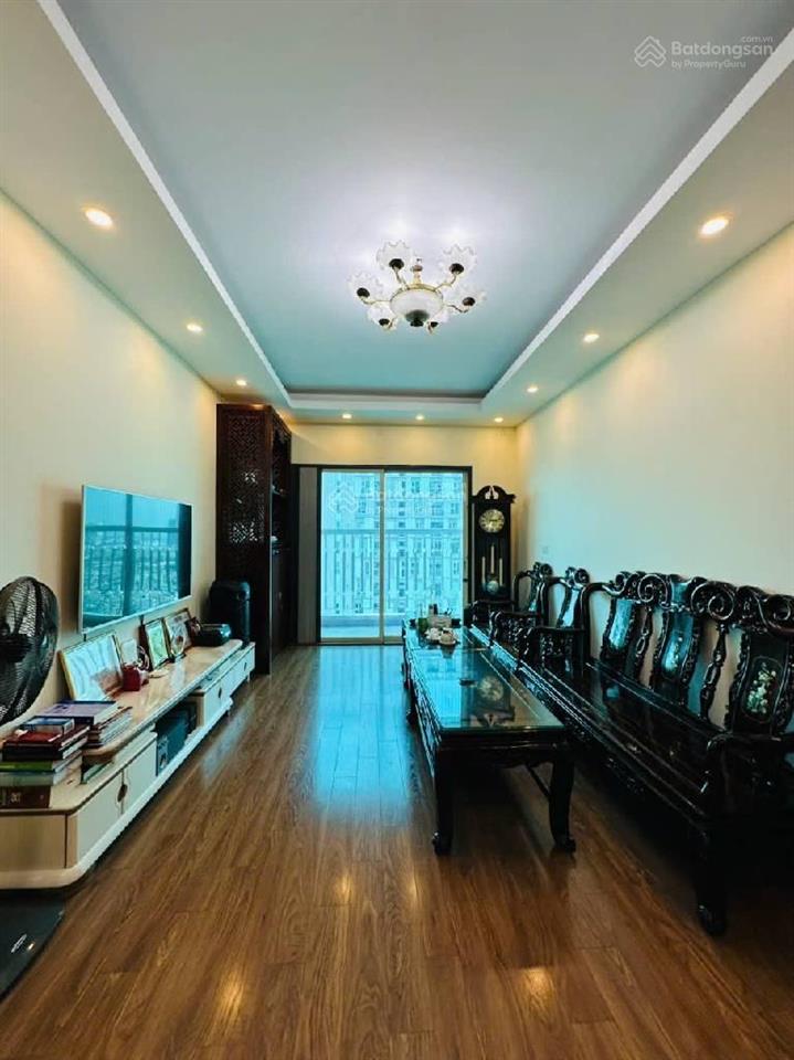 Bán căn hộ tầng cao toà n03t1, căn góc, 3 ngủ, view đẹp. 8,5 tỷ.