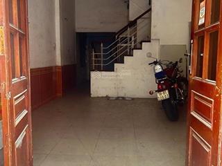 Bán nhà hoàng quốc việt, dt45m, mt4,1m, phân lô bàn cờ, ô tô tránh, kinh doanh