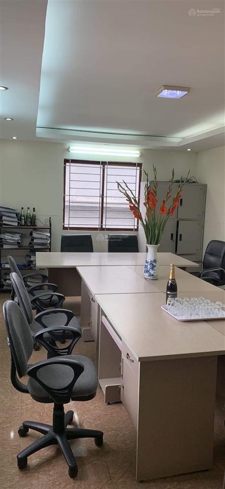 Bán nhà mặt phố nguyễn phong sắc, 2 mặt tiền kinh doanh, ô chờ thang máy.