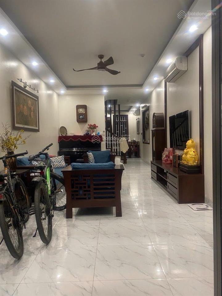 Bán nhà mặt phố phạm thận duật, dt 52m2, mt 4,2m, 2 mặt tiền, ô tô dừng đỗ, kinh doanh