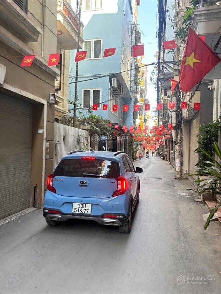 Bán nhà lạc long quân, dt45m, mt4m, gần ô tô, gần hồ tây, full nội thất