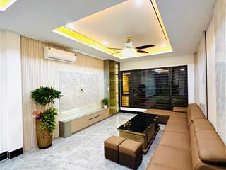 Bán nhà 7 tầng thang máy  phố trạm, long biên  ô tô tránh
