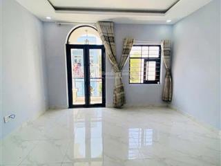 Nhỉnh 4 tỷ  diện tích khủng 85m2  hẻm xe hơi
