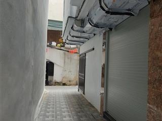 Nhà mới cóng cách 20m ra phố trung phụng 34m*5t 3,5mt thang máy giá 8,5 tỷ.