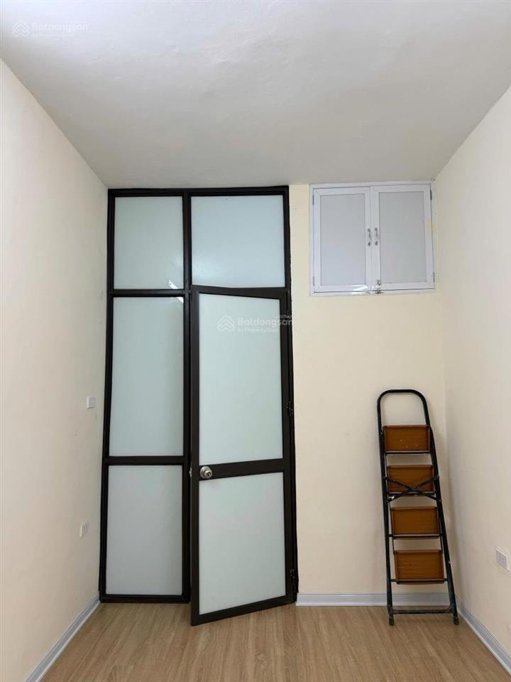 Chỉ 4,75 tỷ có ngay nhà khâm thiên trung tâm đống đa, ngõ thông 20m2*4t 2,6m mt, 30m ra mặt phố