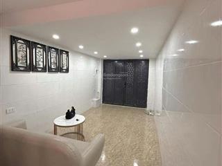 Chỉ 4,75 tỷ có ngay nhà khâm thiên trung tâm đống đa, ngõ thông 20m2*4t 2,6m mt, 30m ra mặt phố