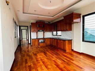 Bán nhà kim đồng7 tầng thang máyoto tránhở hoặc kinh doanhkhu vực tuyến đường trọng điểm