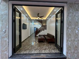Bán nhà biên giang,hà đông 36m 5 tầng phun nội thất hiện đại ,gần quốc lộ 6 chỉ hơn 3 tỷ nhỏ