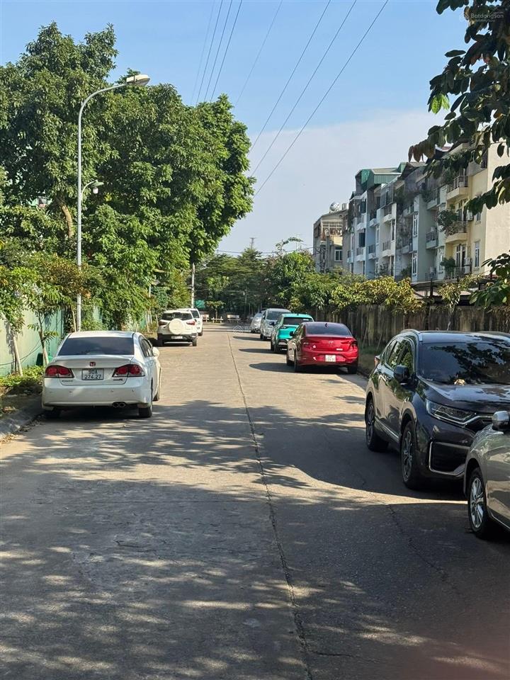 Chính chủ cần bán nhà la khê ,hà đông 45m ô tô đỗ cửa ,chỉ hơn 8 tỷ .