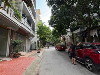 Bán đất man bồi ,hà đông 50m mặt tiền 4,2m ,phân lô vỉa hè ô tô tránh chỉ 11 tỷ