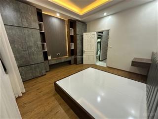 Bán nhà trương định 30m, 6 tầng, mt 4.2m, giá 7.5 tỷ. full nội thất, cách ô tô chỉ 10m
