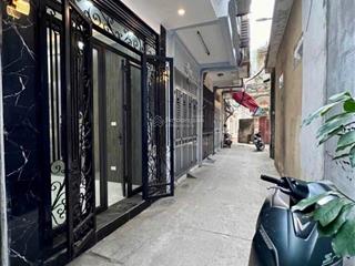 Bán nhà hoàng mai 35m, 5 tầng mới đẹp. 15m ra ô tô, 25m ra phố. ngõ thoáng đẹp, giá 7,5 tỷ