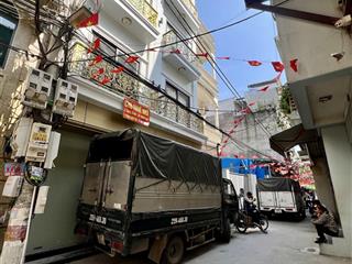 Siêu phẩm phân lô tam trinh 58m 5t, ô tô ngủ trong nhà, thang máy xịn, full nội thất mới cứng