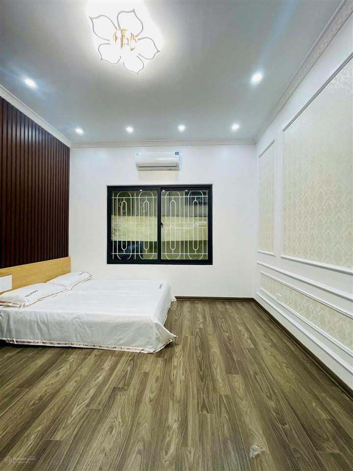 Kim ngưu 38m 4 tầng mt 4.3m, nhà đẹp full nội thất, 3 gác đỗ cửa, tầm tiền hợp lý khu vực