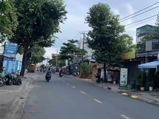 Bán nhà mặt phố làng tăng phú, 11,2 tỷ, 95m2, giá tốt.