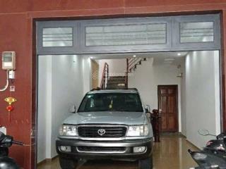 Bán nhà mặt phố 4 tầng đường 5, 9,8 tỷ, 123m2, 5pn, 5wc, thủ đức, hcm