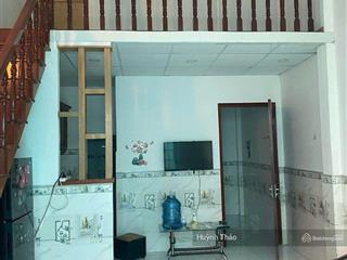 Bán nhà sổ hồng riêng tân hiệp . 80m ra hẻm xe hơi, sát chợ nhỏ tân hiệp. dt 4x10 giá 2.05 tỷ