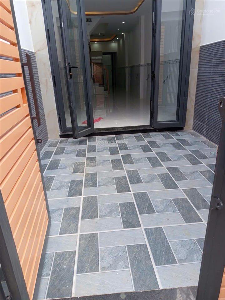 Mặt tiền lê lợi trung chánh  nhà mới hoàn toàn đúc kiên cố 1 trệt 1 lầu  giá 4.28 tỷ