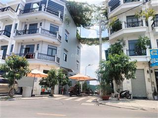 Cần bán lô đất 80m2 gần ngay chợ bà hom nguyễn triệu luật bình tân