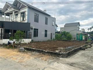 Chính chủ cần bán lô góc 173,5 mt 10m đường rộng 6m phù hợp cắt đôi xây biệt thự