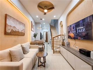 Bán nhà hẻm 8m đường nhất chi mai,p13,tân bình 30m2, 2 tấm giá chào 6.2 tỷ