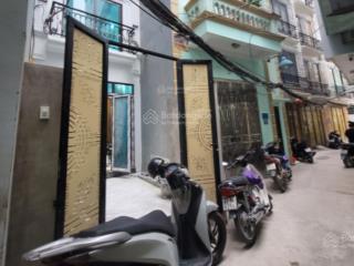 Nhà mới bà triệu sát vườn hoa hà đông 5 tầng sân cổng riêng  full nội thất giá cực tốt