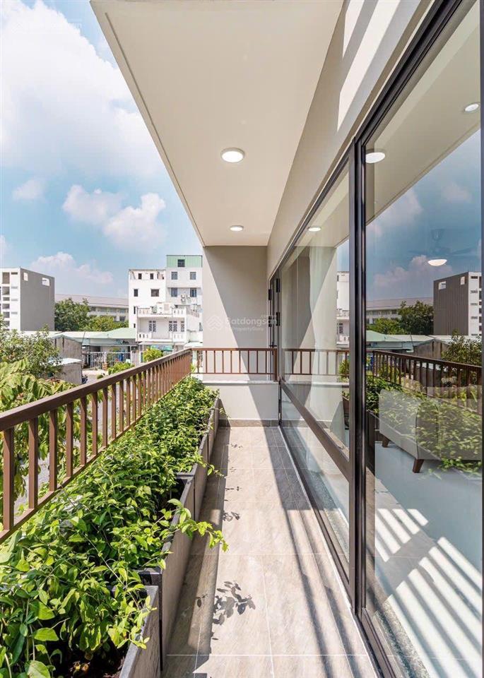 Studio ban công ngay khu đô thị cát lái phòng đẹp decor hiện đại vị trí thoáng mát yên tĩnh