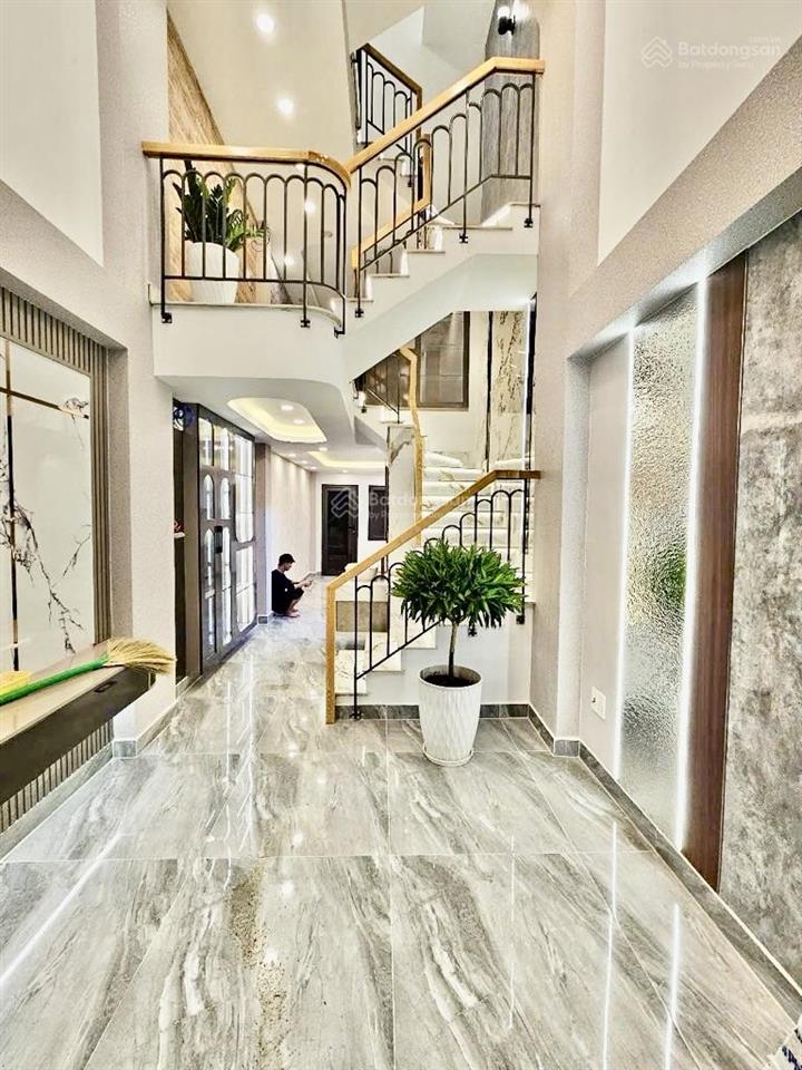 Bán nhà hẻm xe hơi phạm văn chiêu, 5 tầng, 42m2, 6tỷ1