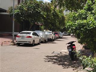 Bán tầng trệt chung cư an hoà, dt sử dụng 60m2, 3,9ty