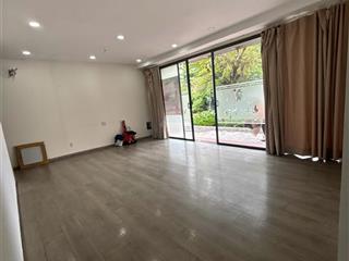 Bán shophouse cc an viên  dt 160m2  3pn  3wc, giá 8 tỷ. sổ hồng sẵn