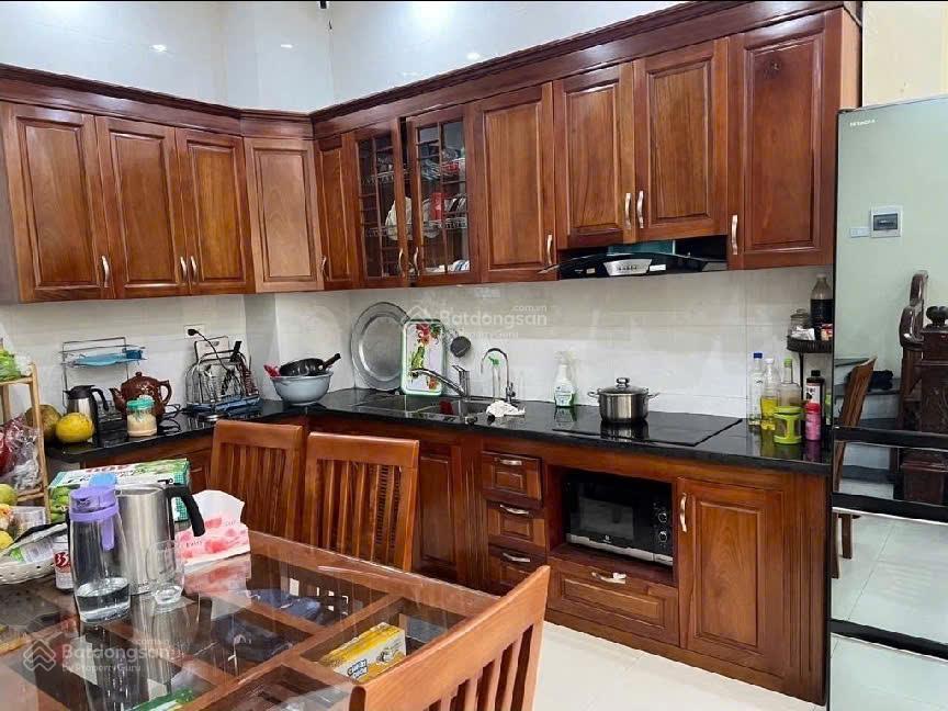 Bán nhà ngọc trục, đại mỗ, gần lê quang đạo kéo dài, ngõ rộng thẳng, dt 42m2, 4 tầng, 8.1 tỷ