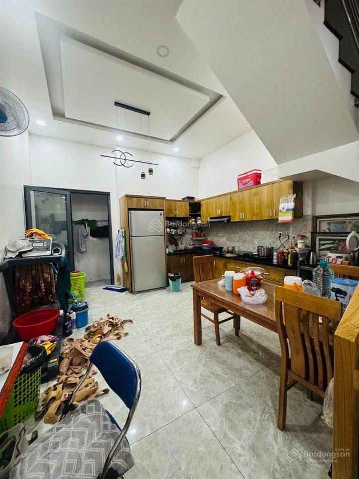 Tân kỳ tân quý đường 17m có vỉa hè khu phân lô vip giá 5.9 tỷ dt 65m (4.5 x