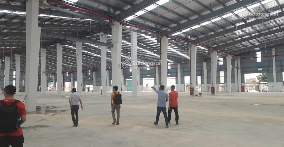 Kho xưởng mới dựng thị trấn phú xuyên, tổng diện tích 12.000m2, pccc nghiệm thu, cao 12m