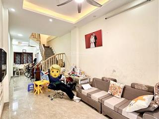 Cạnh linh đàm 45m2, 4 tầng hơn 5 tỷ