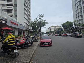 9 tỷ / shophouse mặt tiền nguyễn văn linh. phú mỹ hưng quận 7. 4.8 x 12m, 1 trệt 1 lửng. 92 m2