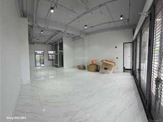 Cho thuê mặt tiền nguyễn hữu thọ. 7x18m trệt lửng 3 lầu thang máy. giá 50 tr/th.  0906 973 ***