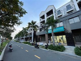 Cho thuê nhà mặt tiền nguyễn hữu thọ 7 x 18m. 5 tầng thang máy. cách q1. 8km. giá 49tr/tháng