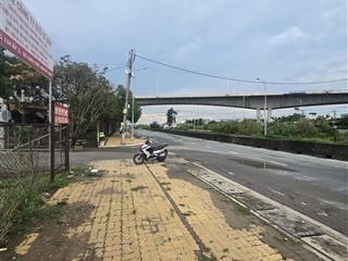 Bán 6000m2 đất mặt tiền nguyễn hữu thọ nhà bè. ngay vòng xoay cao tốc bl, lt 40x150m. giá 9tr/m2