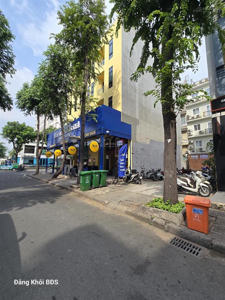 Bán đất nhà phố lk bùi bằng đoàn phú mỹ hưng quận 7. 6x18.5m, 111m2 giá 23.4 tỷ. 0906 973 ***