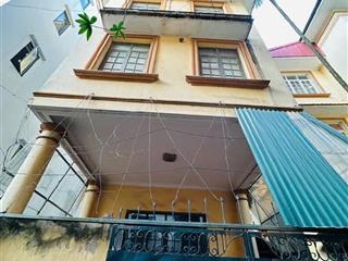 BÁN ĐẤT TẶNG NHÀ-Ô TÔ ĐỖ CỬA- VÀI BƯỚC RA HỒ TÂY LỘNG GIÓ - PHỐ TÂY ĐẲNG CẤP