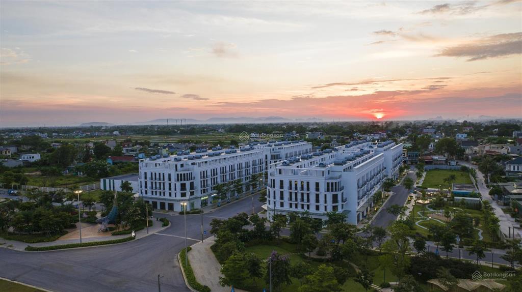 Bán gấp liền kề 4,5 tầng giá ngoại giao vị trí đẹp vlasta sầm sơn thanh hóa