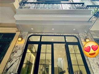Siêu mới đẹp phố ngọc khánh, ba đình7 tầng thang máyoto vào nhàkinh doanh vp đỉnh