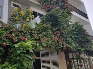 Chủ cần bán căn nhà khu đô thị vĩnh điềm trung  tp nha trang.. zá 10 tỷ..đường rộng 13m