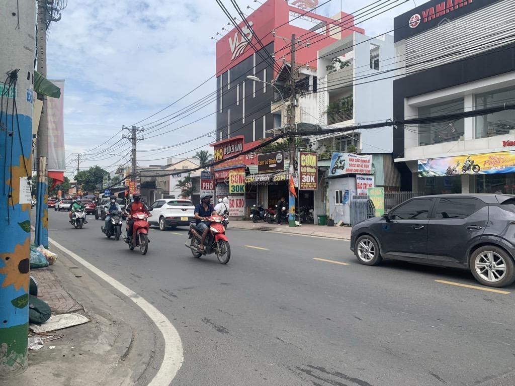 Ngộp bank, nhà c4, 193m2, mt số 2  lê văn việt, giá 12.x tỷ, tnp b, quận 9