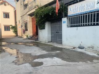Bán nhà 3 tầng lô góc đẹp. mới đẹp sẵn ở thiết bị đầy đủ 135m2 full hương đình  mai đình  sóc sơn