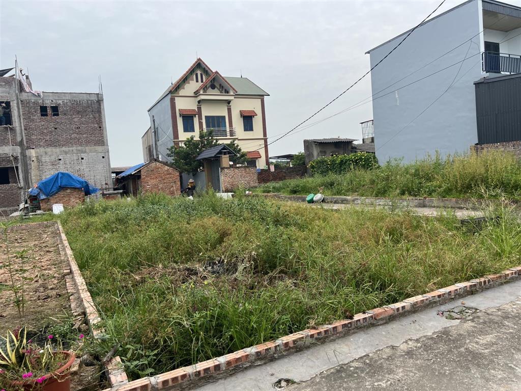 Lô góc đẹp .100m full sổ đẹp bắc thượng quang tiến .giá đầu tư là thắng