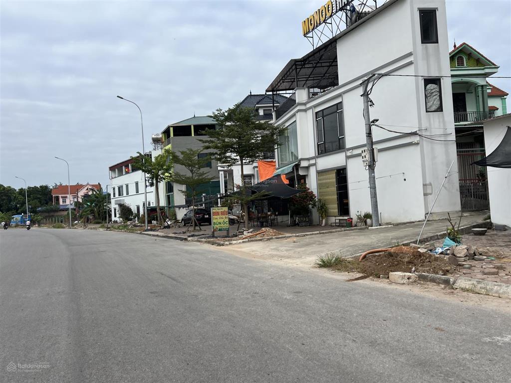 Lô góc 2 mặt tiền thoáng sáng.dt43m fullgiá hơn 2tỷhương đình mai đình