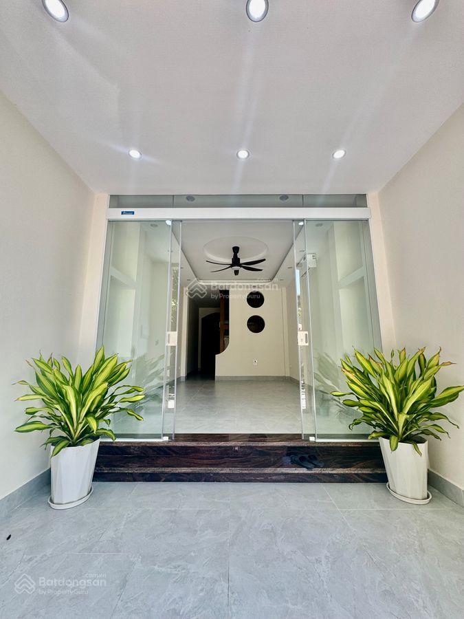 Hiếm! nhà phố ngô gia tự  phân lô ô tô, thang máy 70m dân xây sát phố  full nội thất, giá 14 tỷ