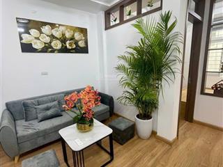 Căn hộ 2 ngủ cầu giấy  ngay gần các trường đại học lớn  ô tô tránh  full nội thất chỉ 2.2 tỷ